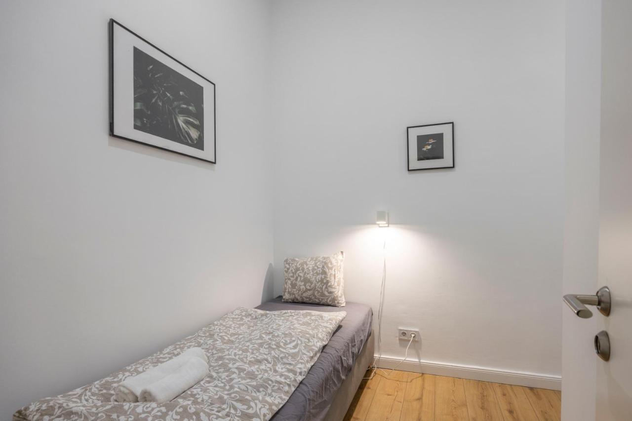 Central Grand Apartment With 5Bedrm 2Bathroom Budapest Luaran gambar