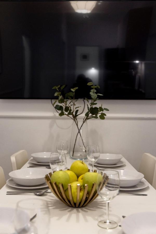 Central Grand Apartment With 5Bedrm 2Bathroom Budapest Luaran gambar